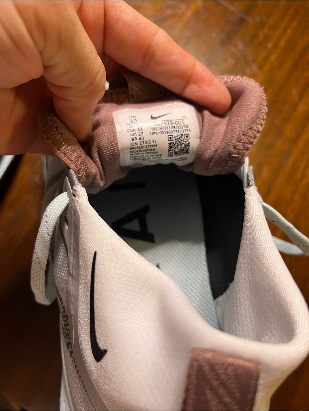 Nike Women's GORE TEX - Picture 3 of 8